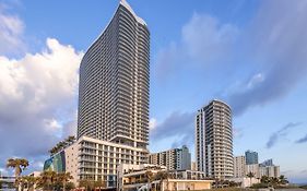 Hyde Resort&Residences